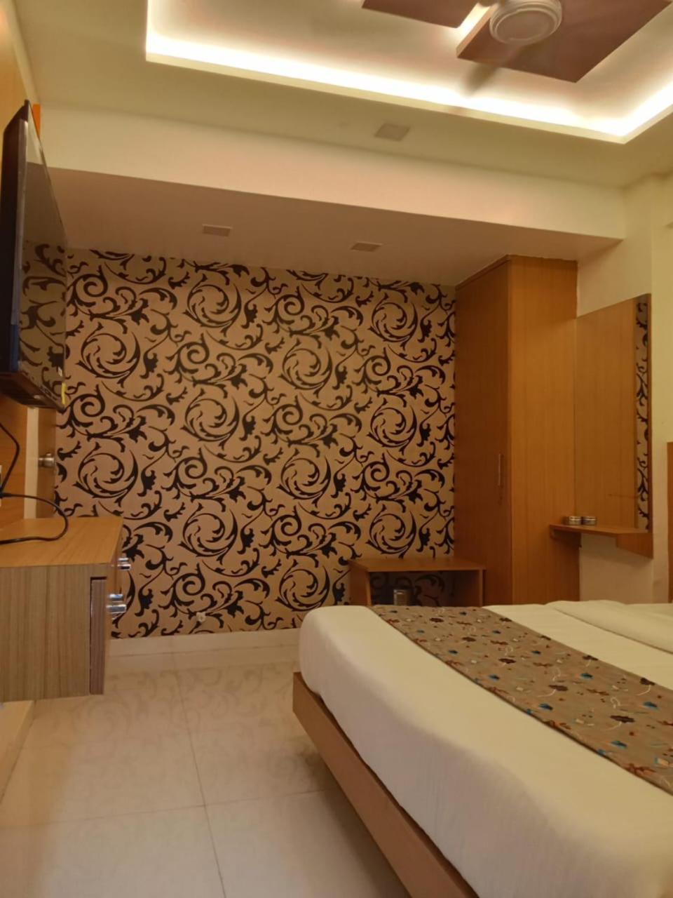 Hotel Exotic Ahmedabad Exterior foto