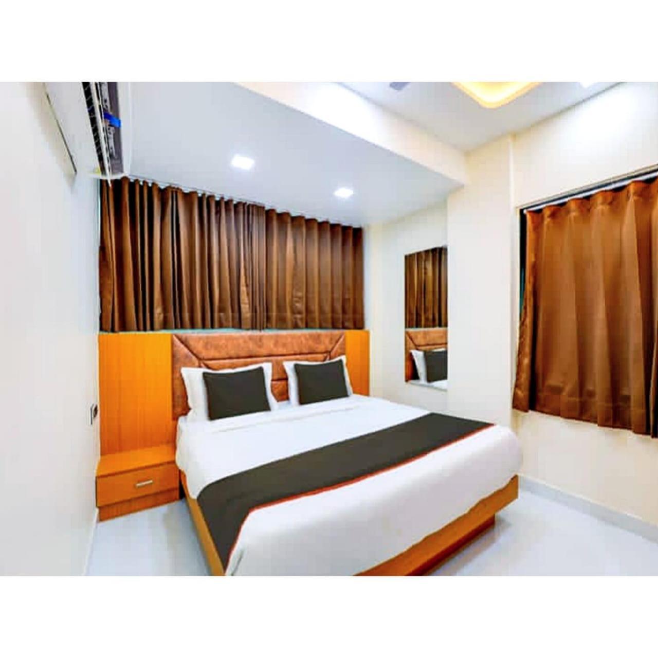 Hotel Exotic Ahmedabad Exterior foto